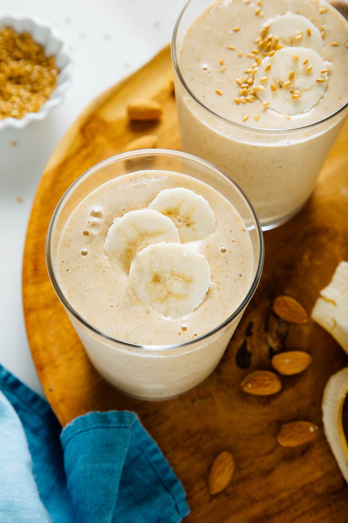 almond banana smoothie