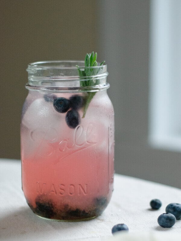 blueberry lavender lemonade with vodka