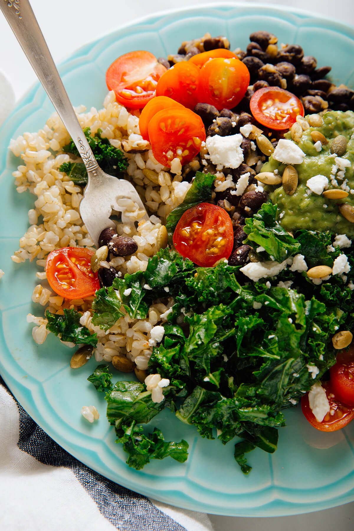 kale black bean burrito bowl recipe