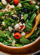 blueberry and raspberry spinach salad