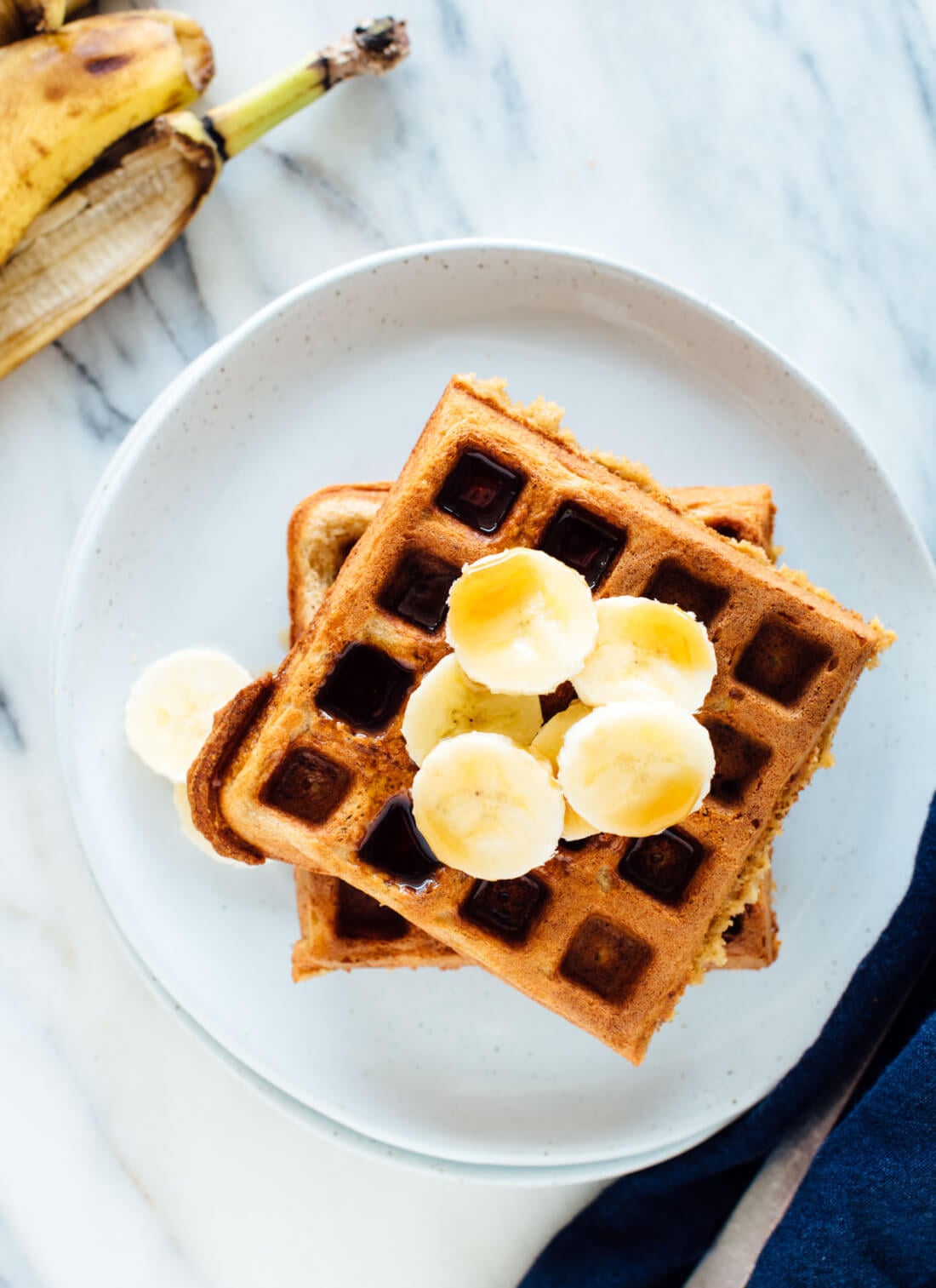 The best banana oat waffles recipeโthese waffles are made with oat flour, so they're gluten free! cookieandkate.com