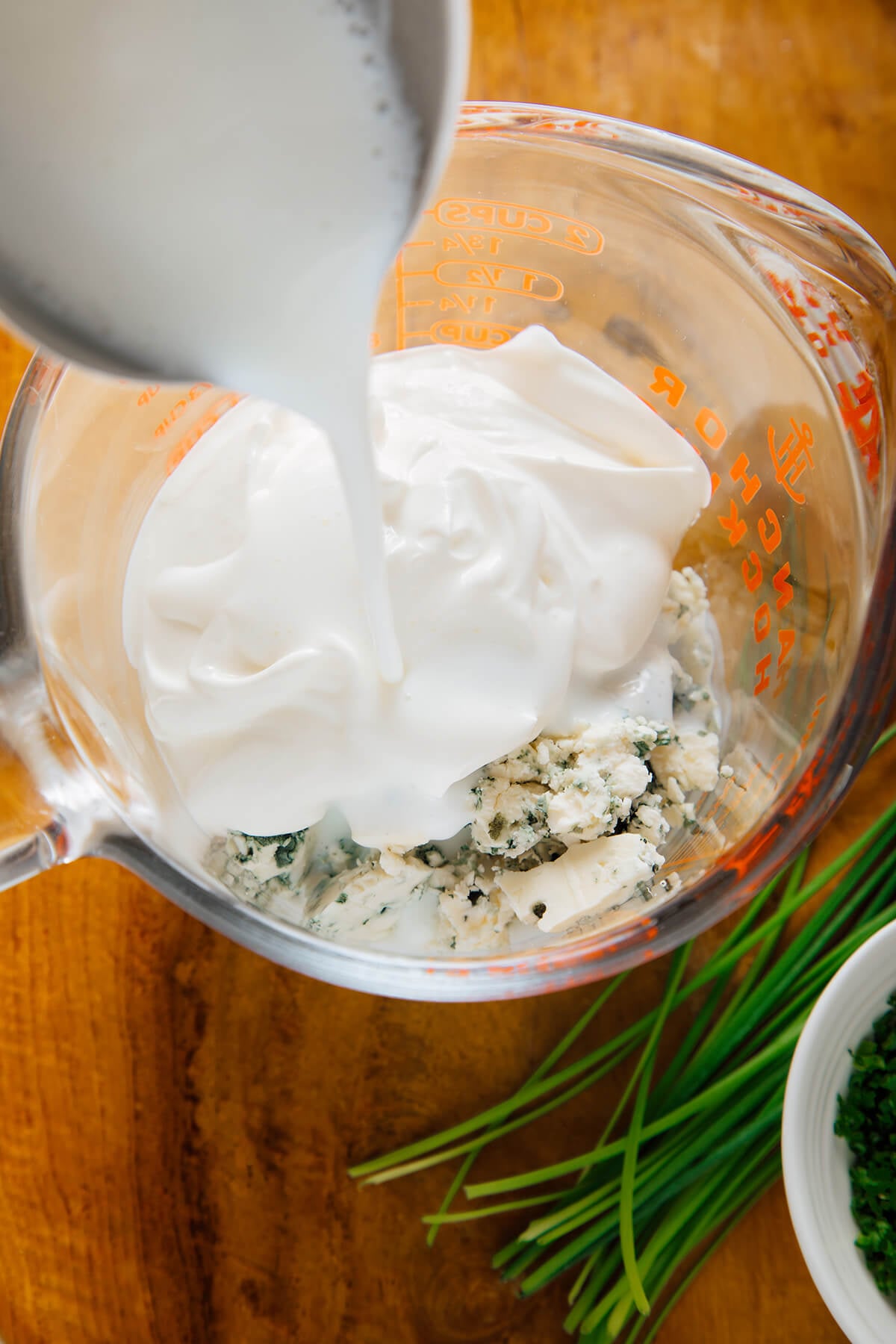how to make blue cheese dressing